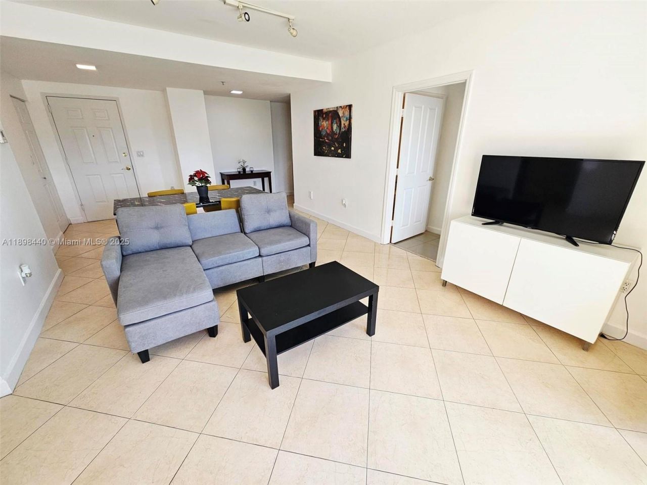 2280 SW 32nd Ave, Unit 511, Miami, FL 33145 Photo