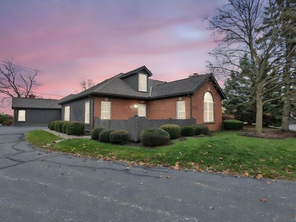 2560 Trotterslane Drive, Columbus, OH 43235