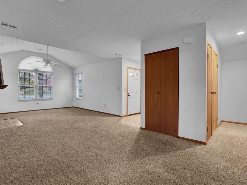 2560 Trotterslane Drive, Columbus, OH 43235 Photo 13