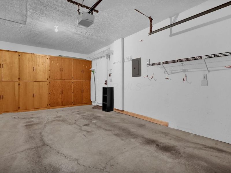 2560 Trotterslane Drive, Columbus, OH 43235 Photo 29