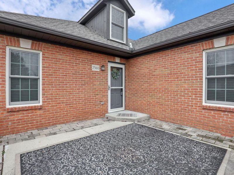 2560 Trotterslane Drive, Columbus, OH 43235 Photo 6