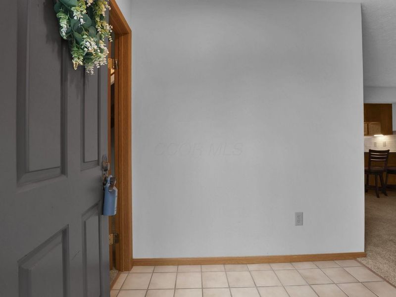 2560 Trotterslane Drive, Columbus, OH 43235 Photo 8