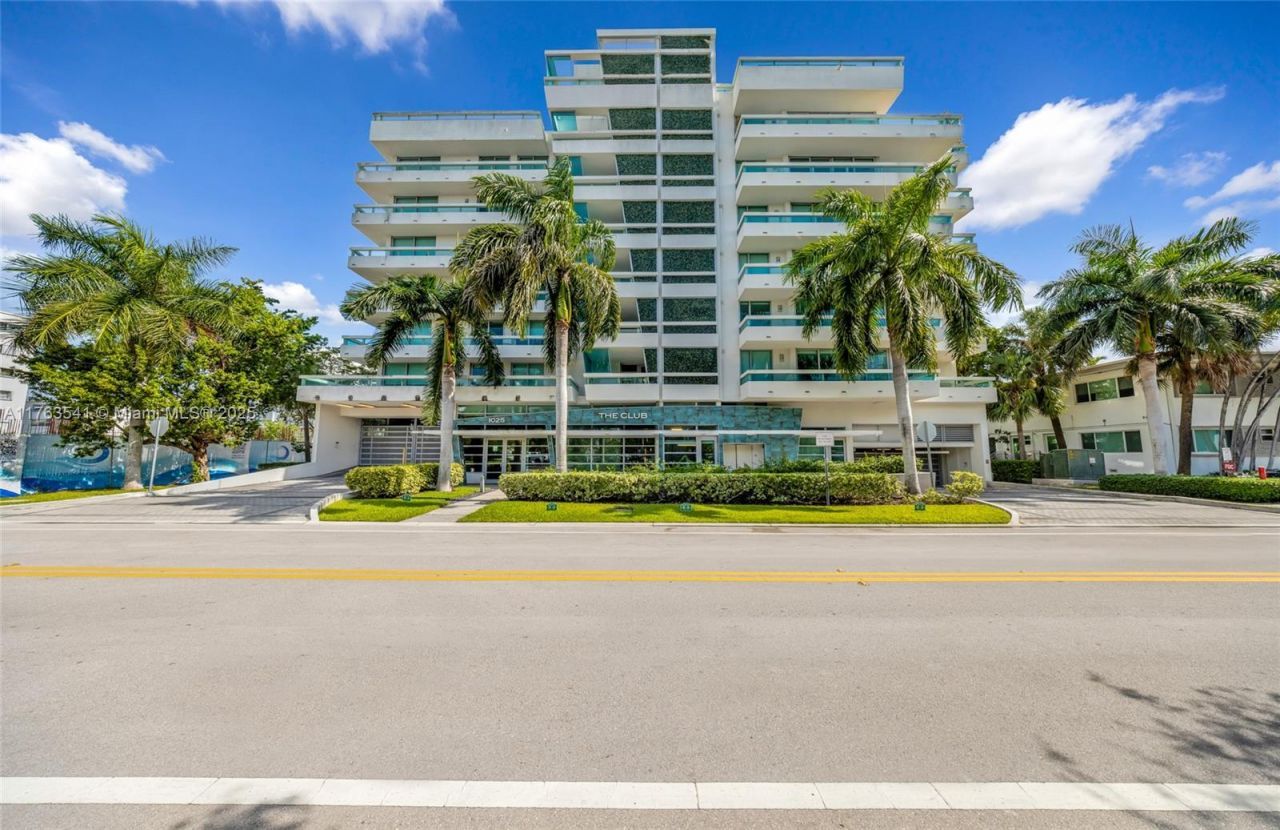 1025 92nd St, Unit 306, Bay Harbor Islands, FL 33154 Photo