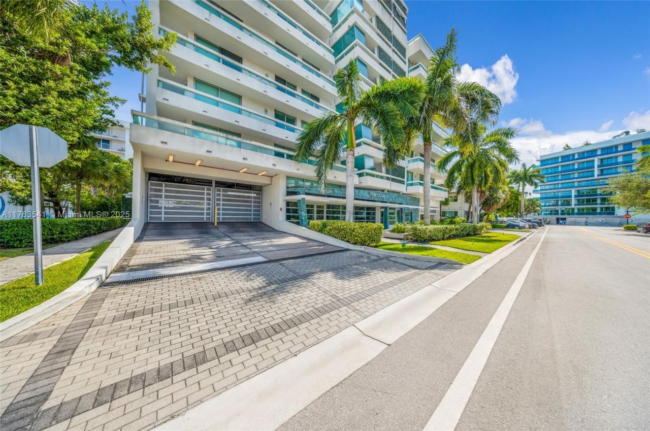 1025 92nd St, Unit 306, Bay Harbor Islands, FL 33154 Photo