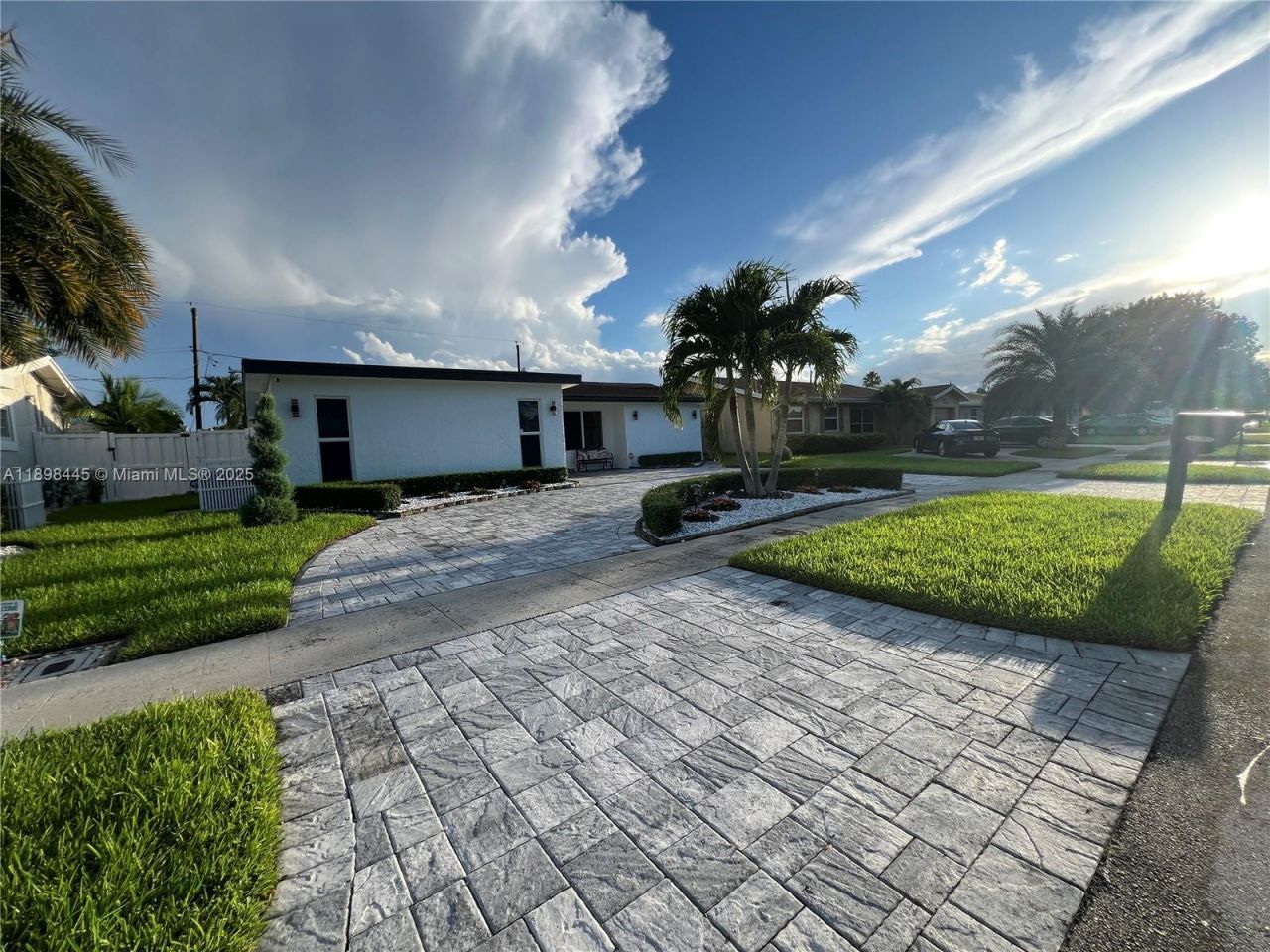 11370 NW 46th Pl, Sunrise, FL 33323 Photo