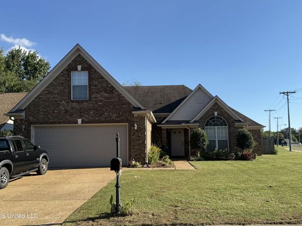 8245 Morning Sun Cove, Walls, MS 38680