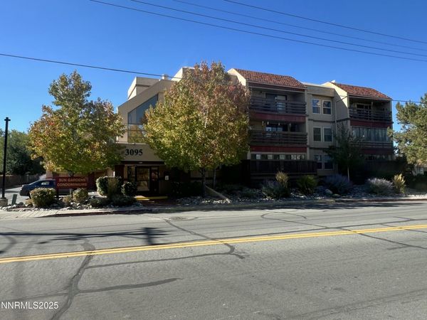 3095 Lakeside Drive, Unit 110, Reno, NV 89509
