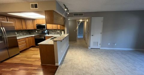 3095 Lakeside Drive, Unit 110, Reno, NV 89509 Photo