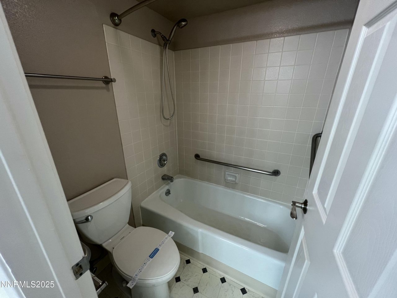 3095 Lakeside Drive, Unit 110, Reno, NV 89509 Photo