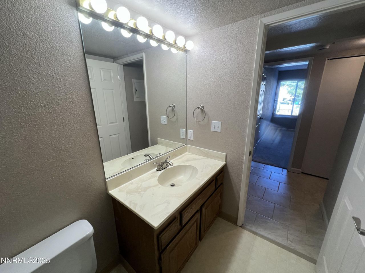 3095 Lakeside Drive, Unit 110, Reno, NV 89509 Photo