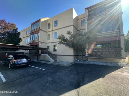 3095 Lakeside Drive, Unit 110, Reno, NV 89509 Photo