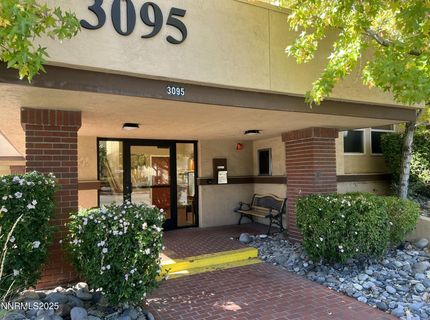 3095 Lakeside Drive, Unit 110, Reno, NV 89509 Photo