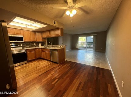 3095 Lakeside Drive, Unit 110, Reno, NV 89509 Photo