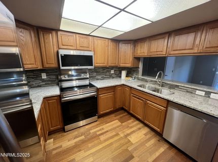 3095 Lakeside Drive, Unit 110, Reno, NV 89509 Photo