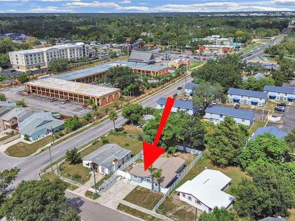 8721 N RIVER FOREST CIRCLE, TAMPA, FL 33604