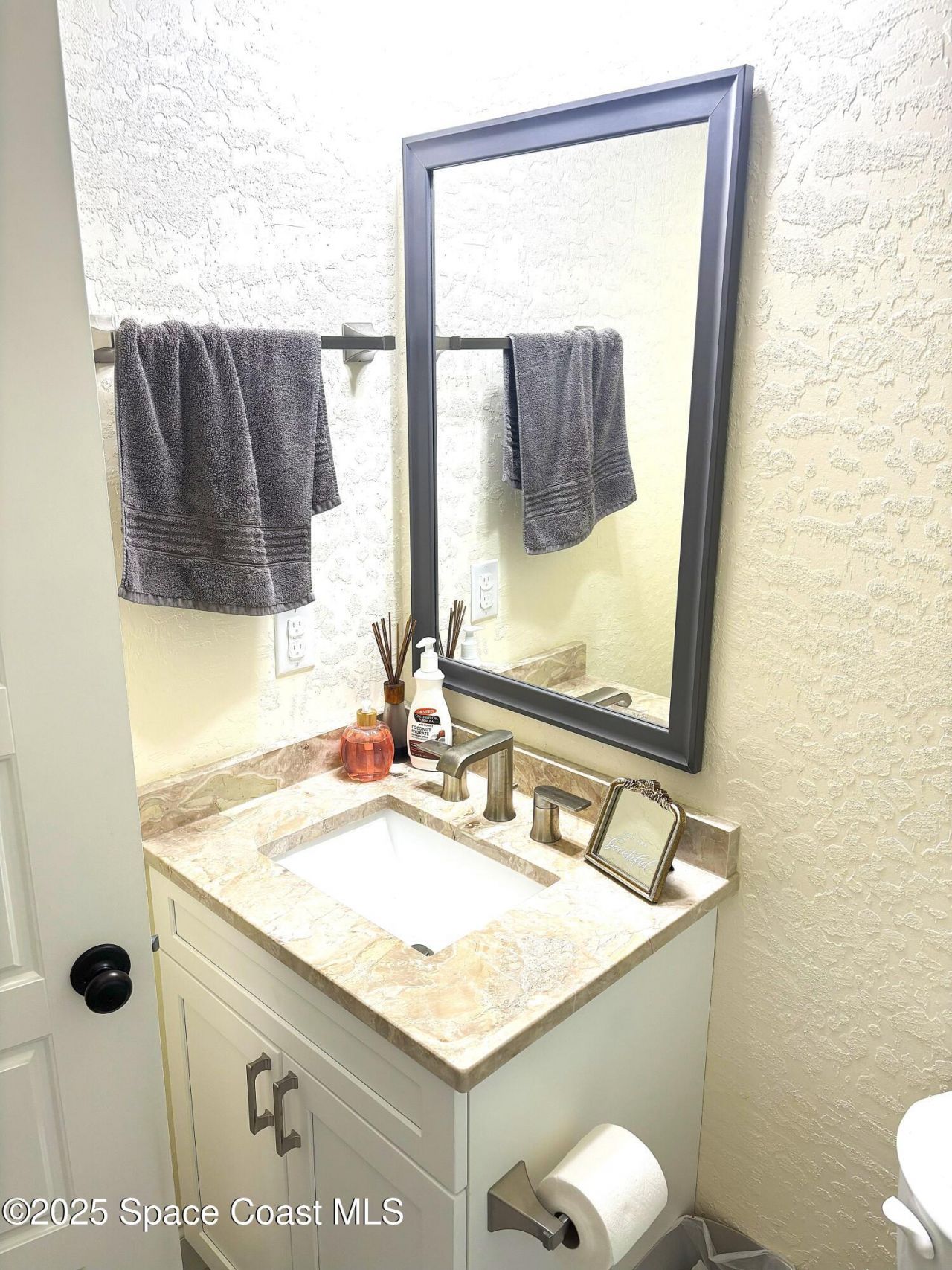 5570 Sanctuary Avenue, Grant, FL 32949 Photo