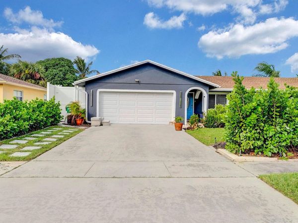 2941 Angler Drive, Delray Beach, FL 33445