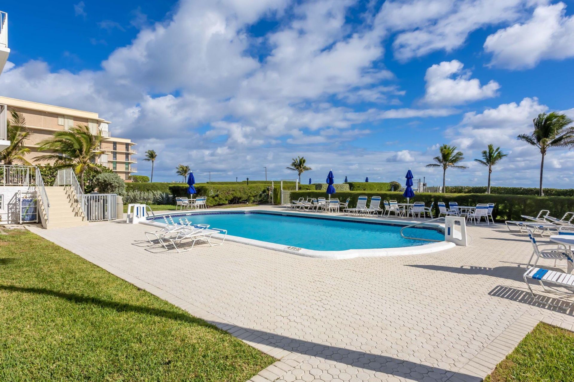 3230 S Ocean Boulevard, Unit D607, Palm Beach, FL 33480 Photo