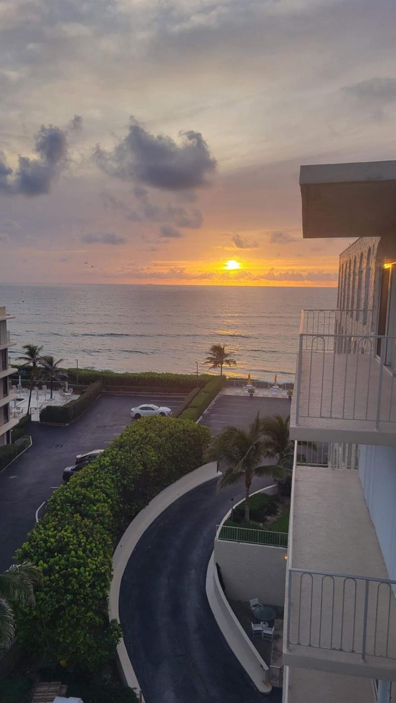 3230 S Ocean Boulevard, Unit D607, Palm Beach, FL 33480 Photo