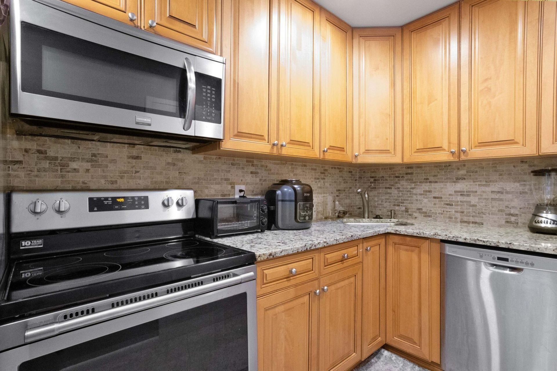 3230 S Ocean Boulevard, Unit D607, Palm Beach, FL 33480 Photo