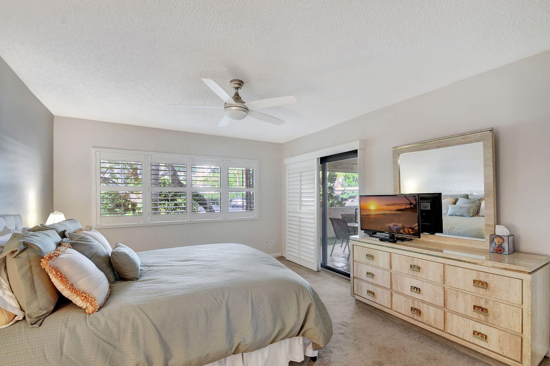 318 Oak Harbour Drive, Unit 318, Juno Beach, FL 33408 Photo