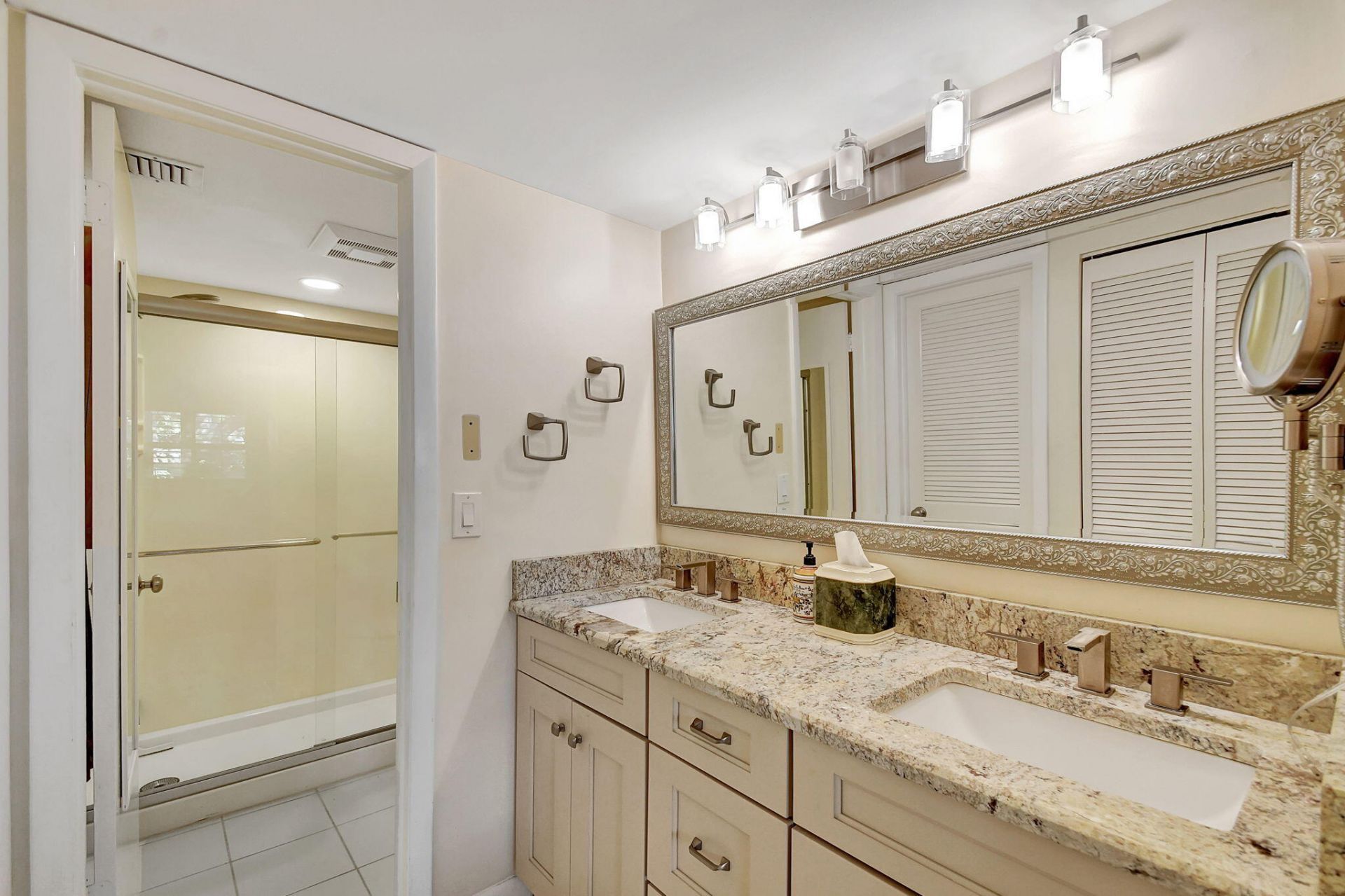 318 Oak Harbour Drive, Unit 318, Juno Beach, FL 33408 Photo