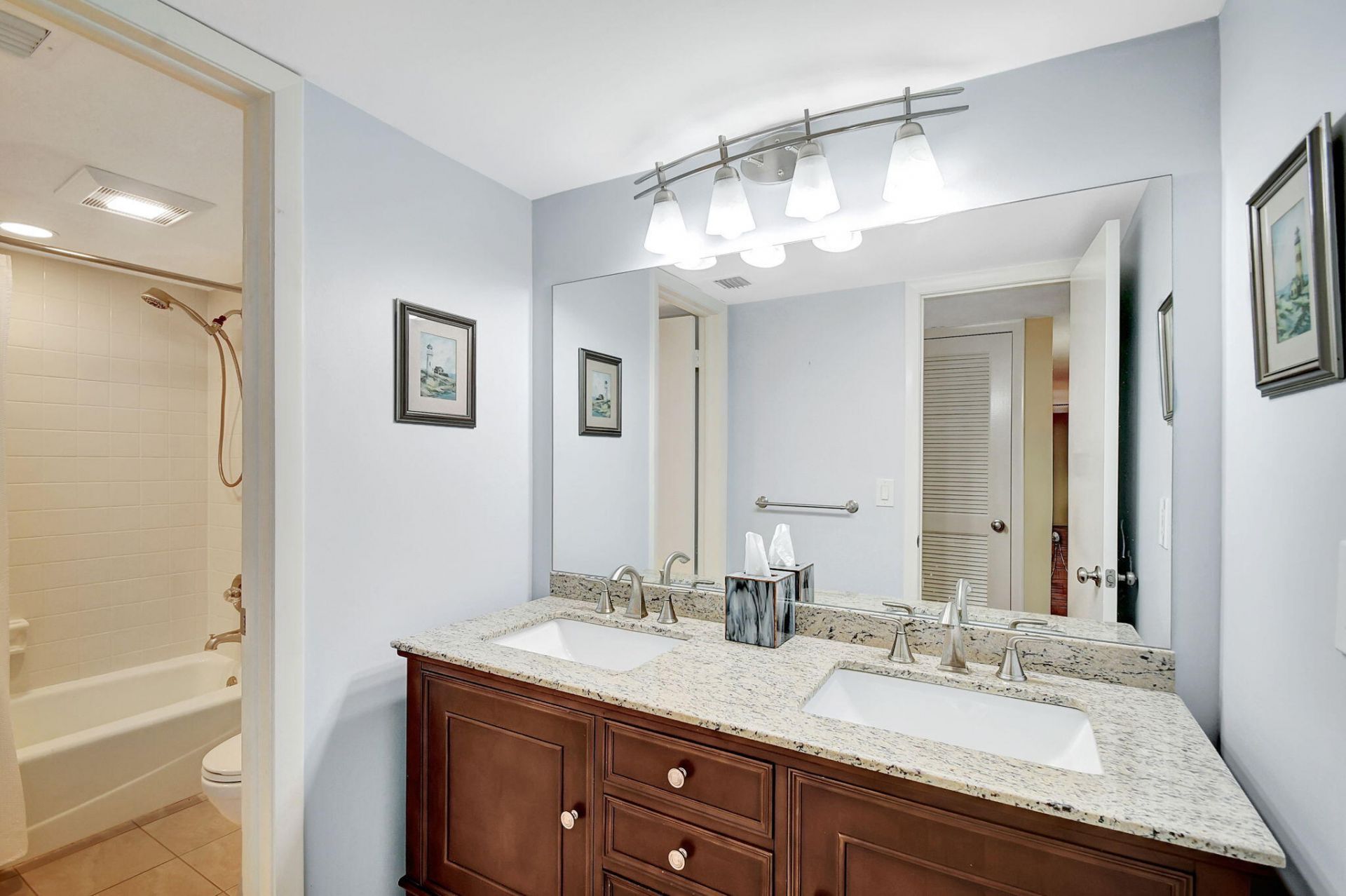 318 Oak Harbour Drive, Unit 318, Juno Beach, FL 33408 Photo