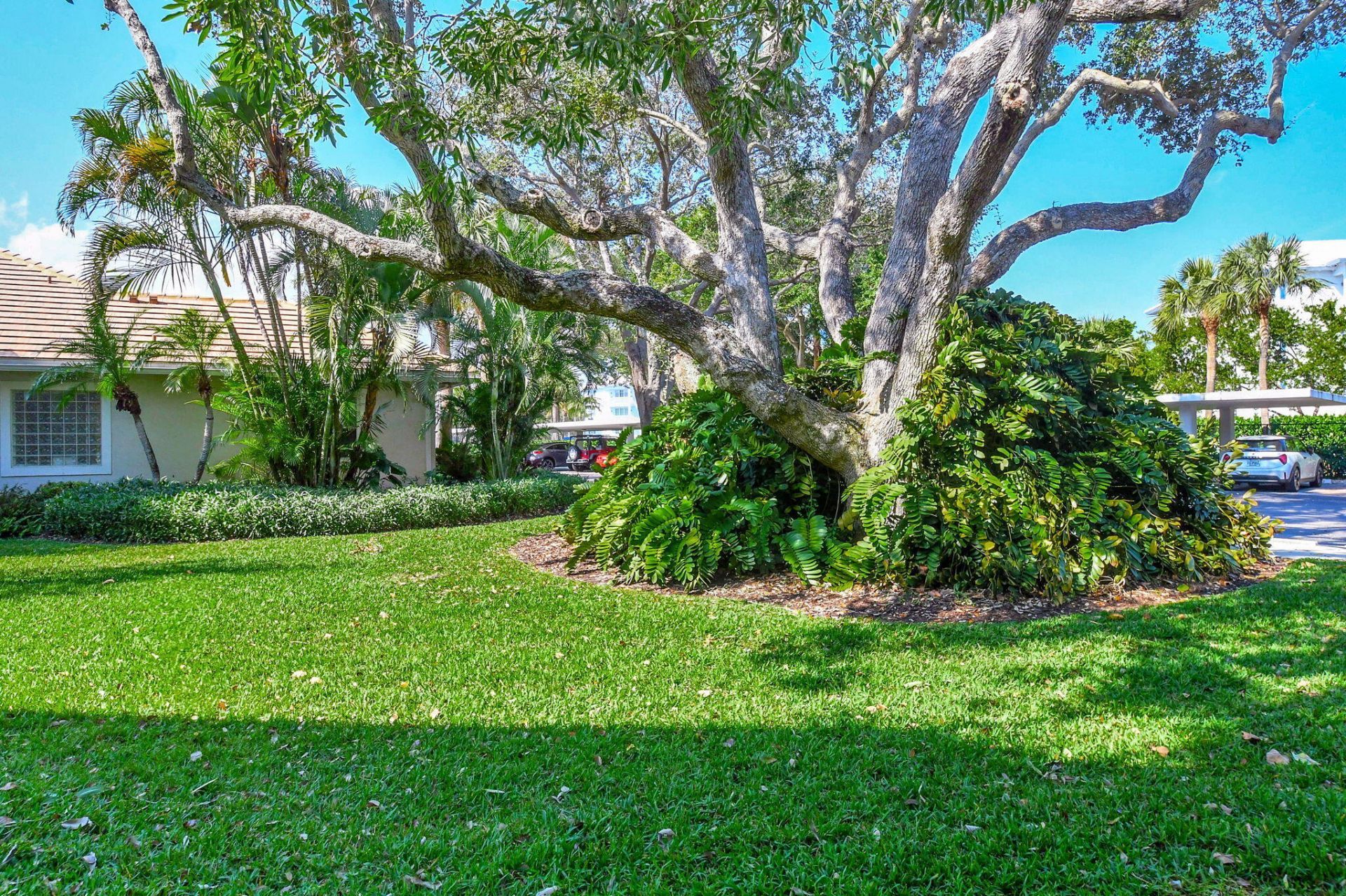 318 Oak Harbour Drive, Unit 318, Juno Beach, FL 33408 Photo