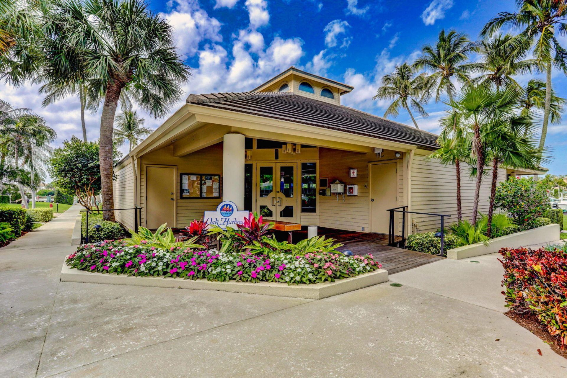 318 Oak Harbour Drive, Unit 318, Juno Beach, FL 33408 Photo