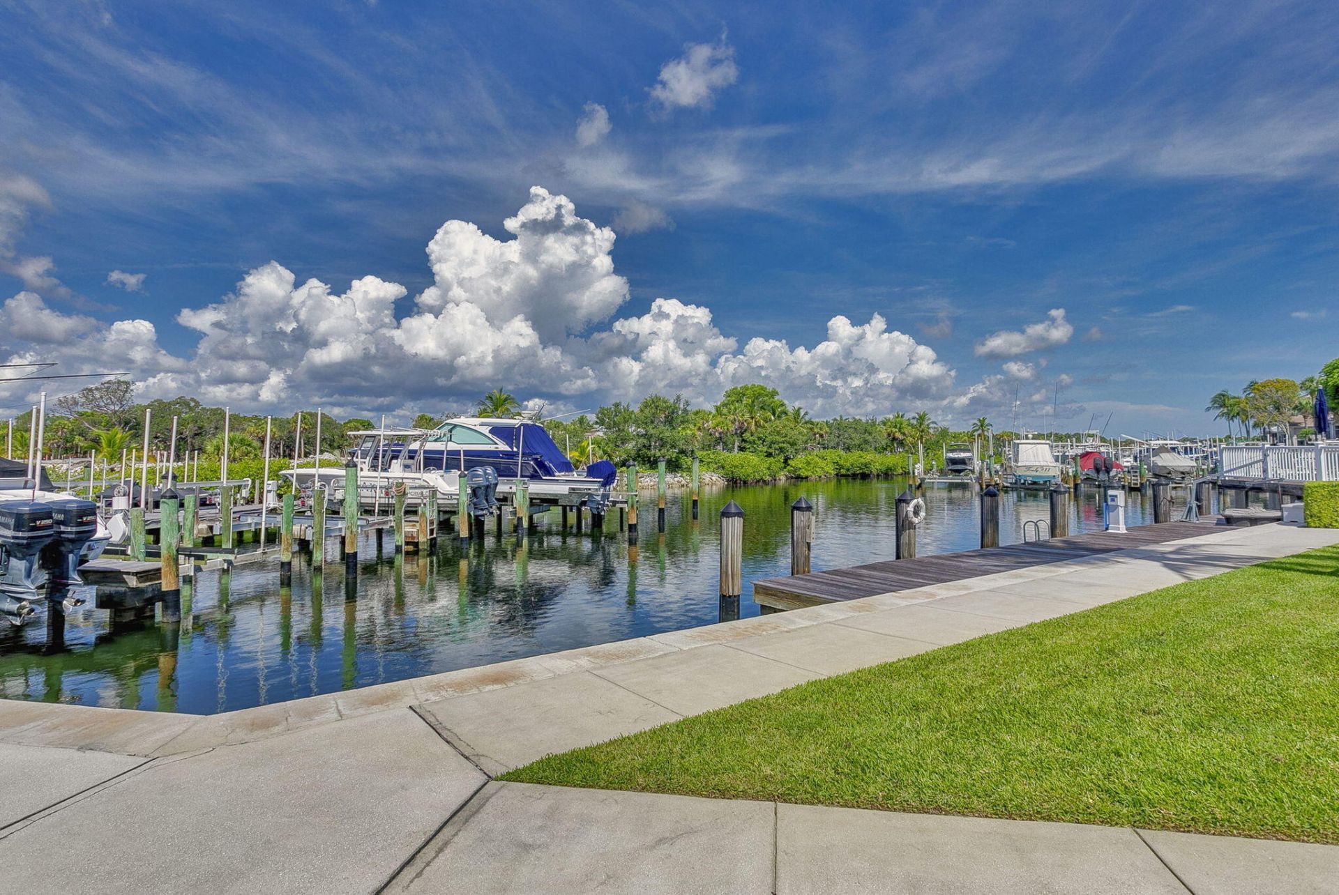 318 Oak Harbour Drive, Unit 318, Juno Beach, FL 33408 Photo