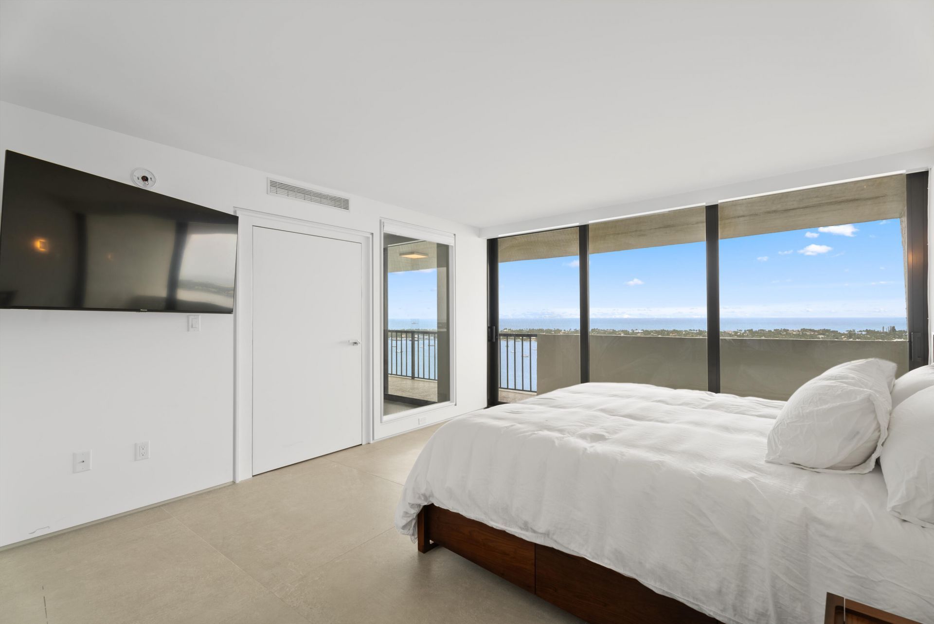 5200 N Flagler Drive, Unit 2301, West Palm Beach, FL 33407 Photo