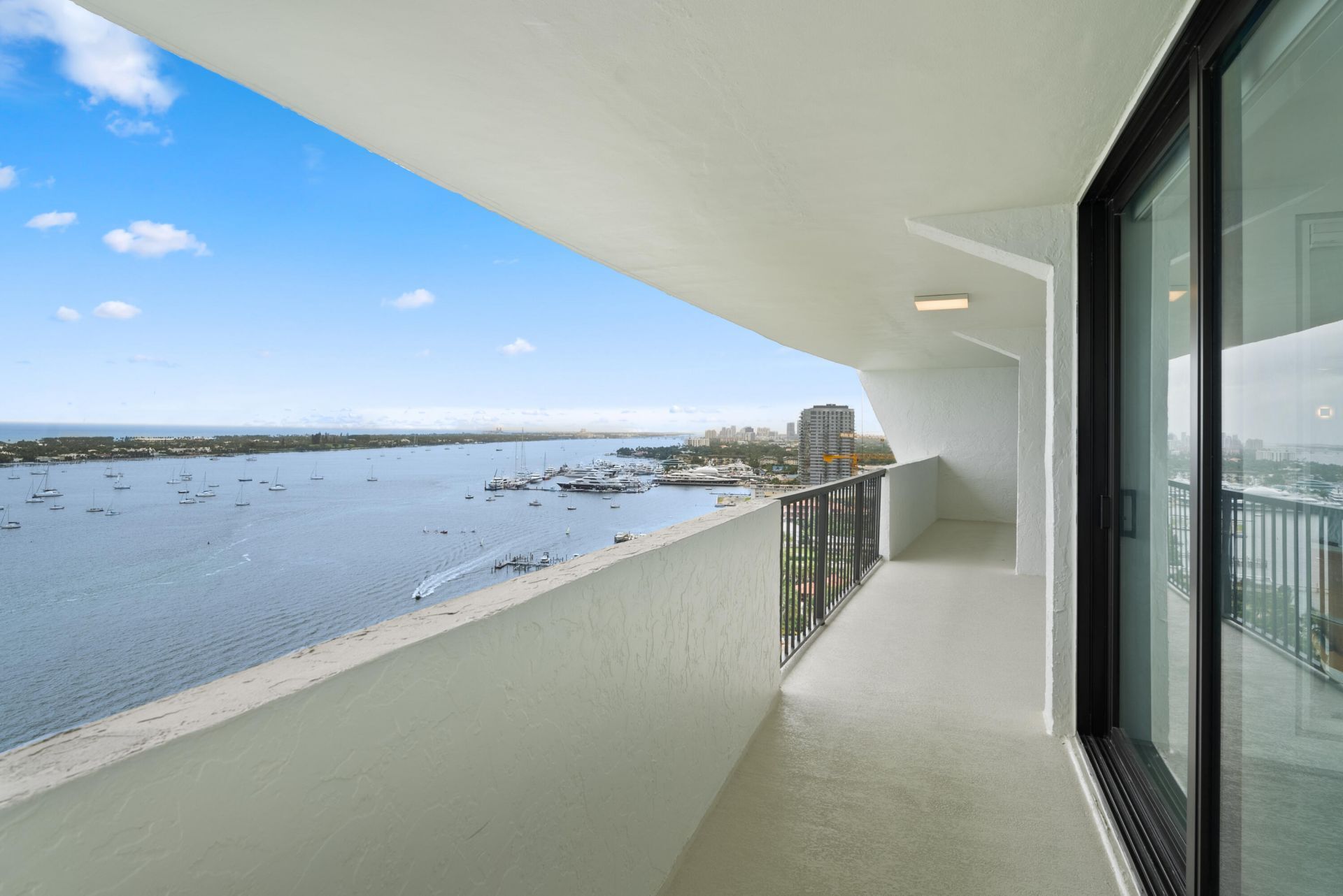 5200 N Flagler Drive, Unit 2301, West Palm Beach, FL 33407 Photo