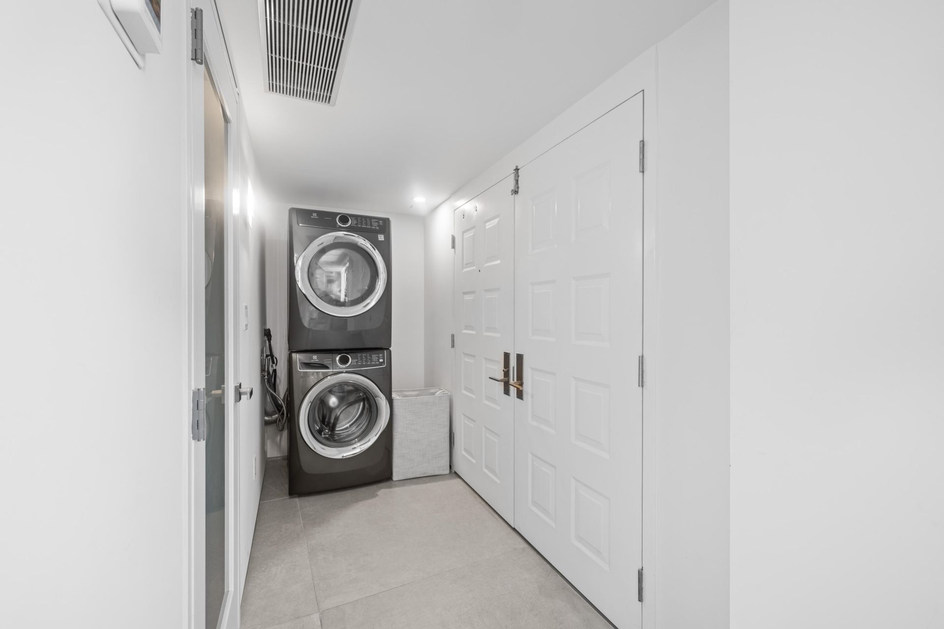 5200 N Flagler Drive, Unit 2301, West Palm Beach, FL 33407 Photo