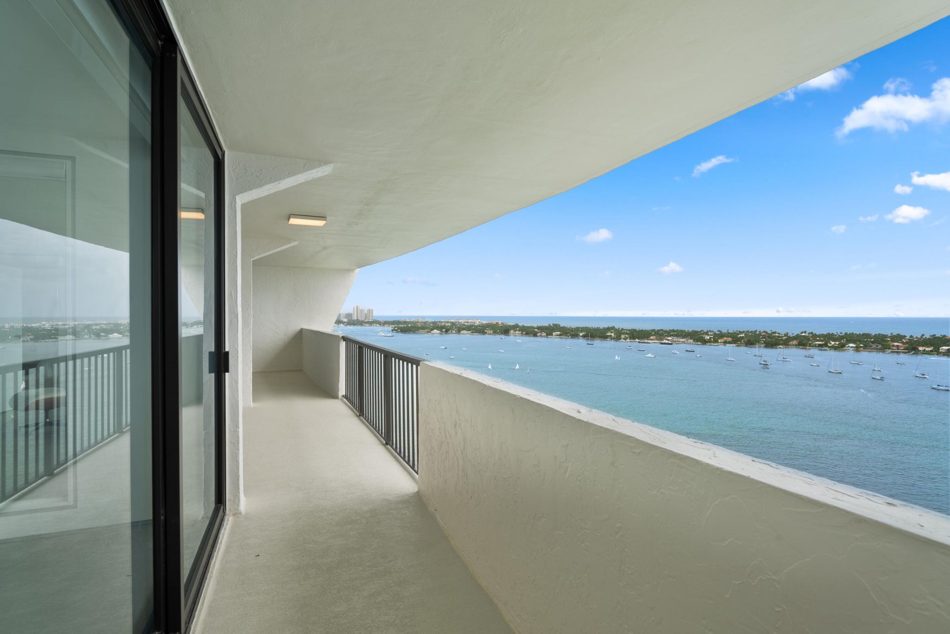 5200 N Flagler Drive, Unit 2301, West Palm Beach, FL 33407 Photo