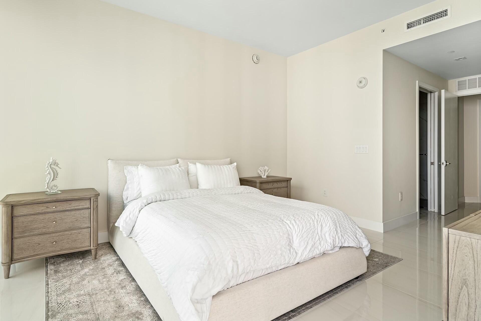 3100 N Ocean Drive, Unit H-1409, Singer Island, FL 33404 Photo