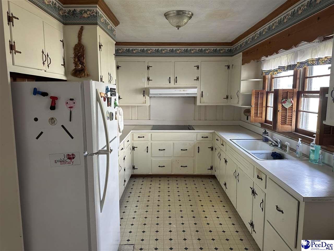 103 E 2nd Avenue Photo 10