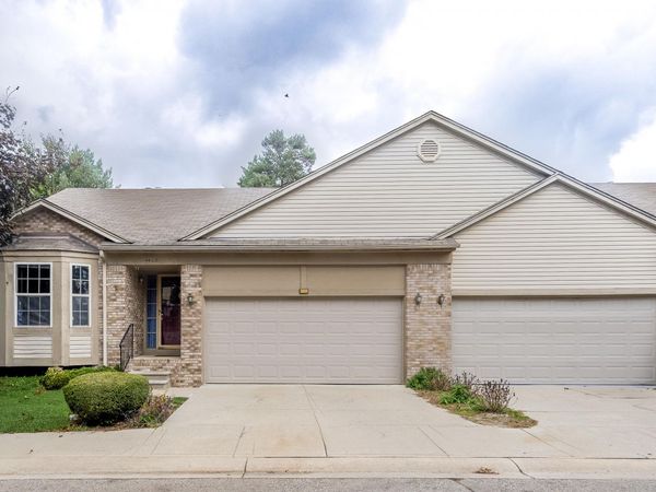 4125 Derray Court, Warren, MI 48092