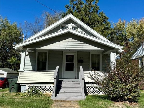 349 E Hopocan Avenue, Barberton, OH 44203