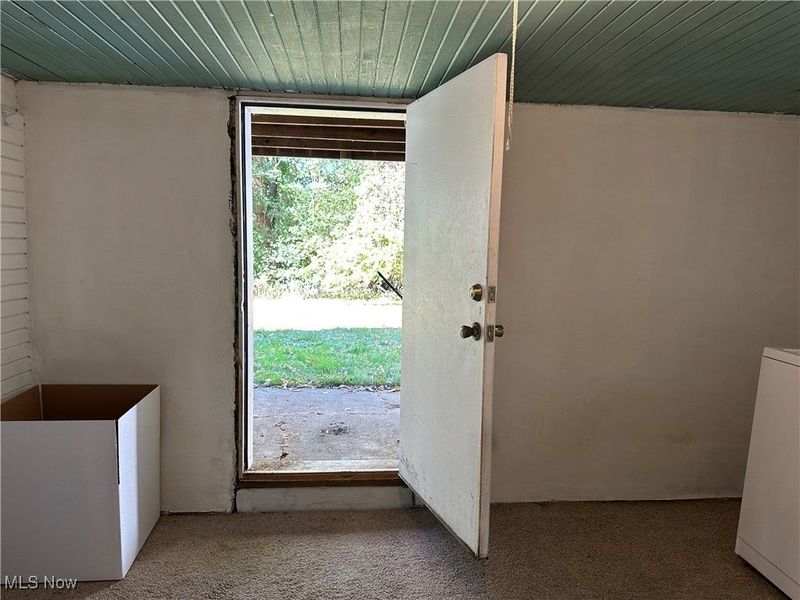 349 E Hopocan Avenue, Barberton, OH 44203 Photo 16