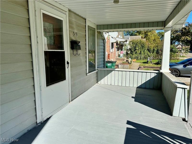 349 E Hopocan Avenue, Barberton, OH 44203 Photo 2