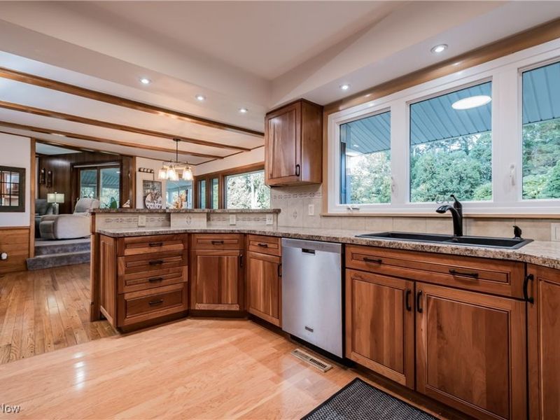 2742 Dunkeith Drive NW, Canton, OH 44708 Photo 18