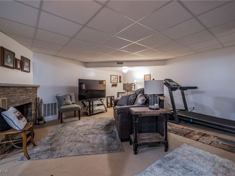 2742 Dunkeith Drive NW, Canton, OH 44708 Photo 33