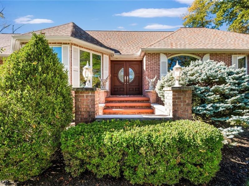 10885 Scranton Woods Trail, Newbury, OH 44065 Photo 2