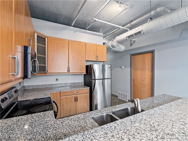 1104 Prospect Avenue E, Unit 401, Cleveland, OH 44115 Photo 12