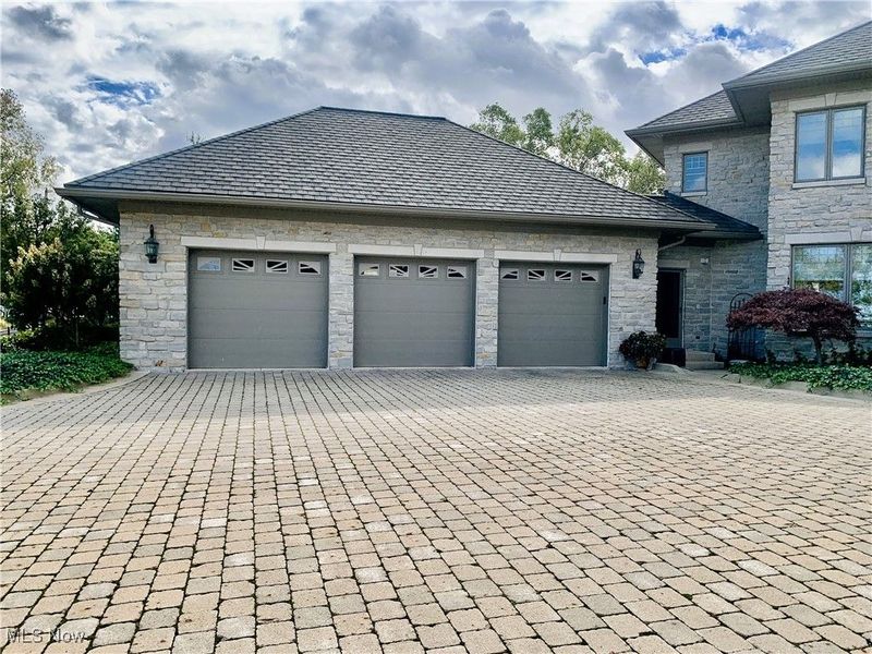 939 Cedar Point Road, Sandusky, OH 44870 Photo 2