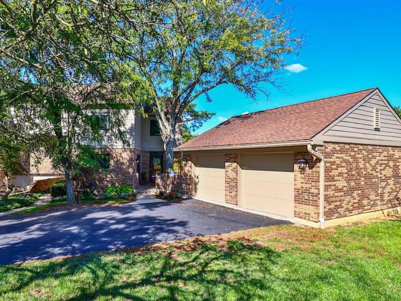 86 Carpenters Ridge, Blue Ash, OH 45241 Photo 2