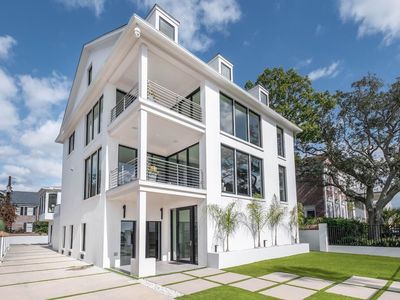 100 Murray Boulevard, Charleston, SC 29401