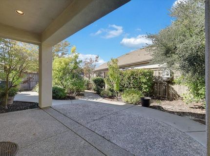 2677 San Marin Ln, Sacramento, CA 95835 Photo