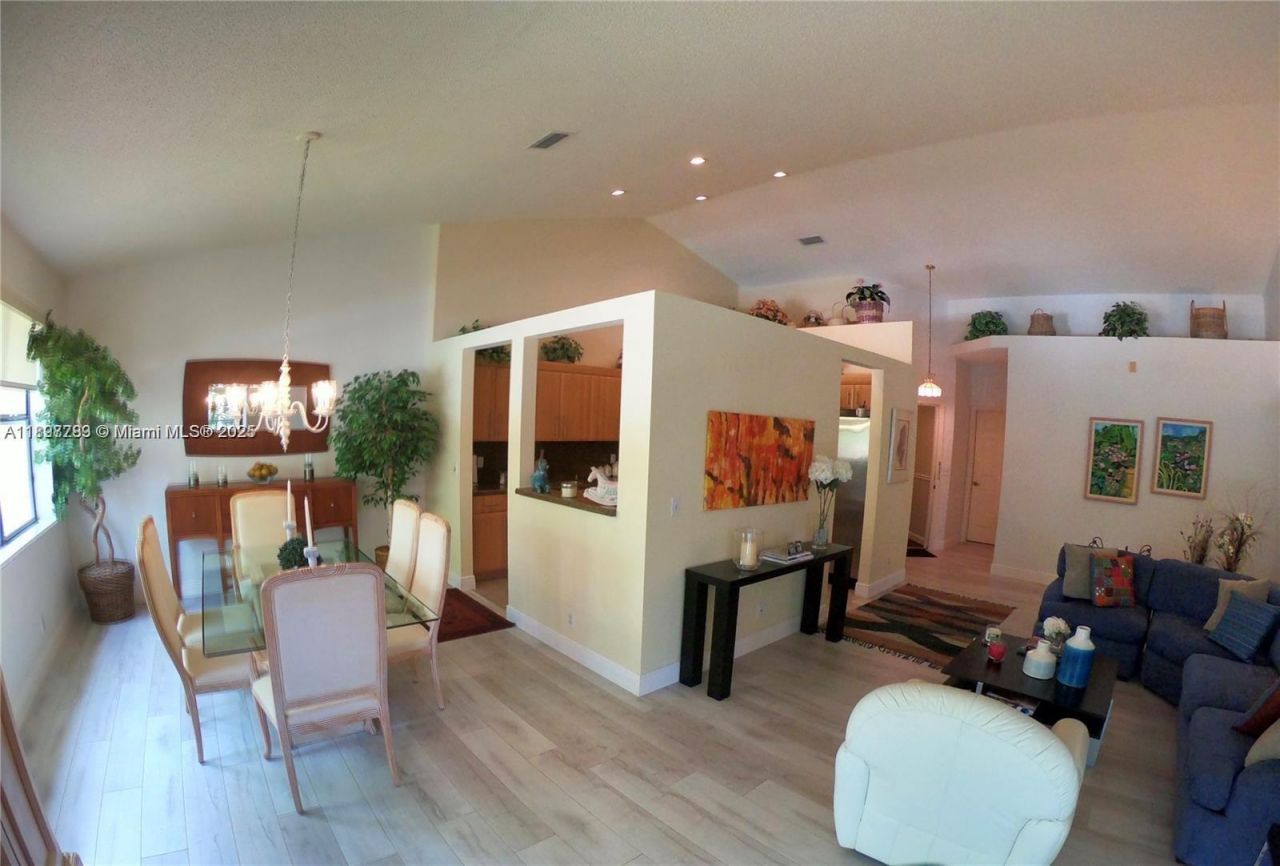 5800 Coach House Cir, Unit E, Boca Raton, FL 33486 Photo