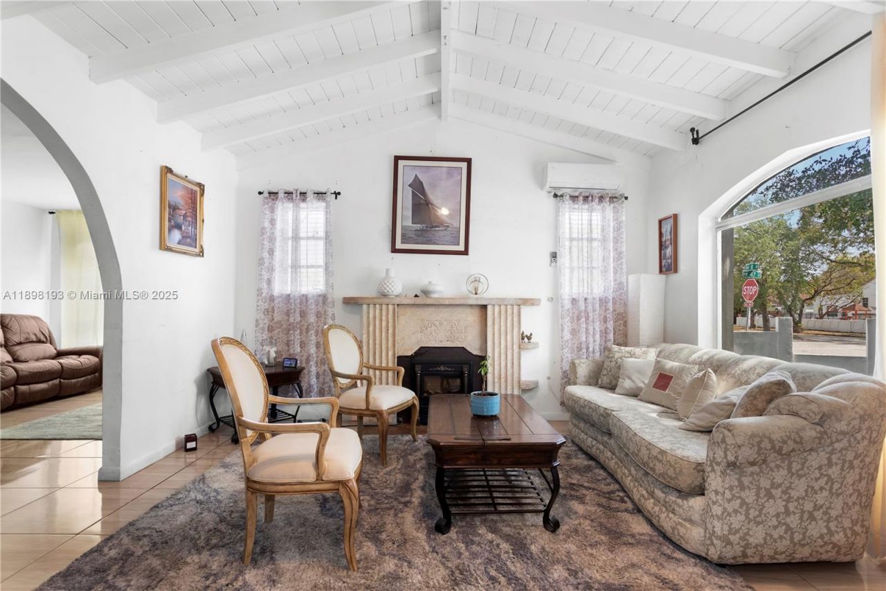 4628 NW 8th Ave, Miami, FL 33127 Photo